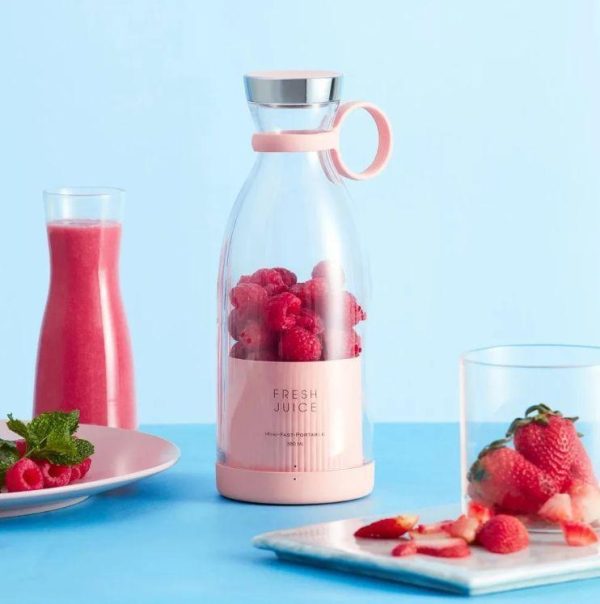 Mini Portable Blender Rechargeable Electric Fruit Juicer Mixers Rechargeable – 420ml ( Random Color )